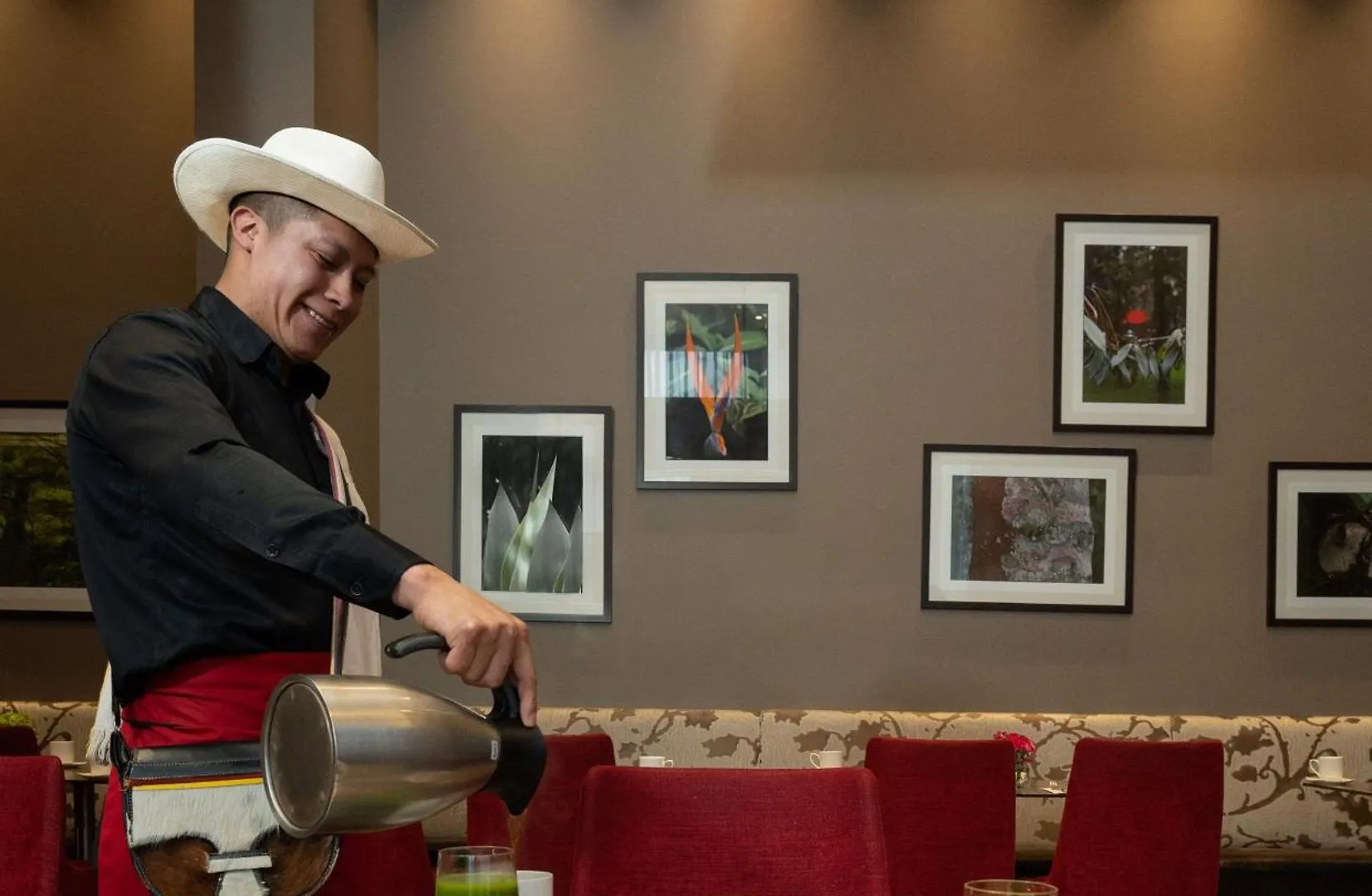 Hilton Garden Inn Bogota Airport Отель